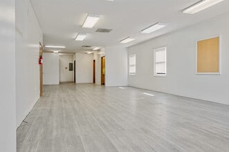 12412 Lusher Rd, Saint Louis, MO for lease Interior Photo- Image 2 of 12