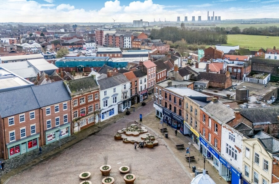 23-27 Market Pl, Gainsborough for lease - Building Photo - Image 3 of 6