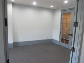 2925 E Battlefield St, Springfield, MO for lease Interior Photo- Image 2 of 5