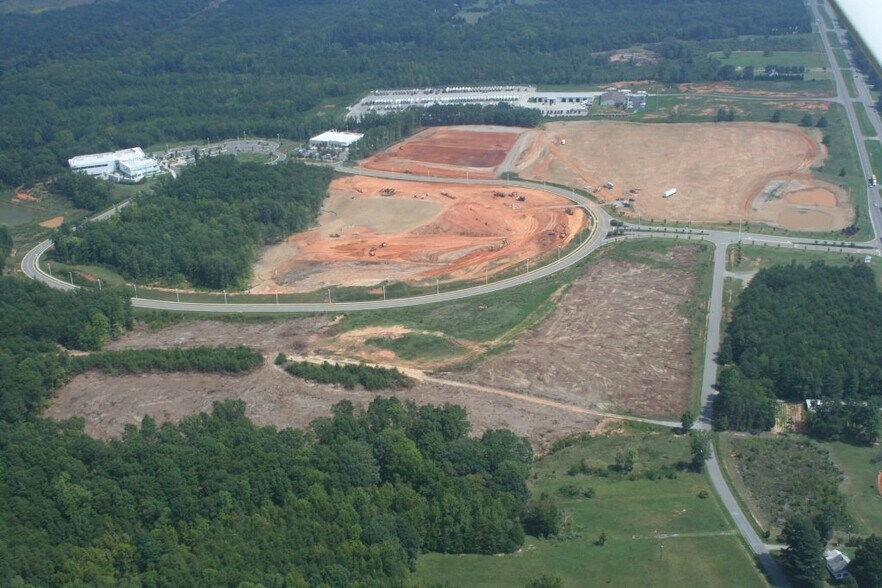 Confroy Drive & Bill Tuck Hwy, South Boston, VA à vendre - Aérien - Image 1 de 1