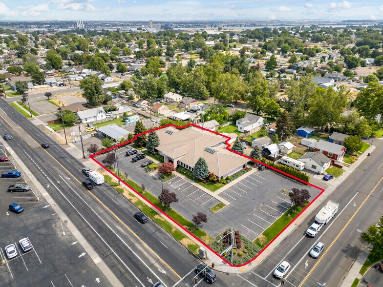 911 S Washington St, Kennewick, WA à louer - Photo du bâtiment - Image 3 de 33