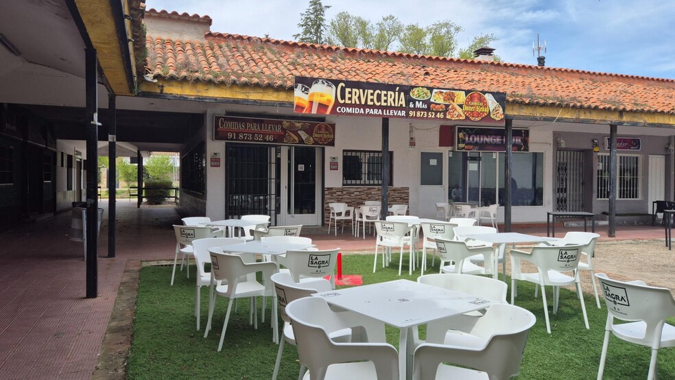 Retail in Nuevo Baztán, Madrid for sale - Building Photo - Image 2 of 2