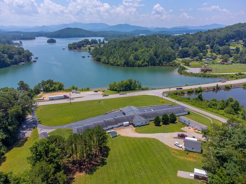 40 Chatuge Ln, Hayesville, NC à vendre - Aérien - Image 3 de 32