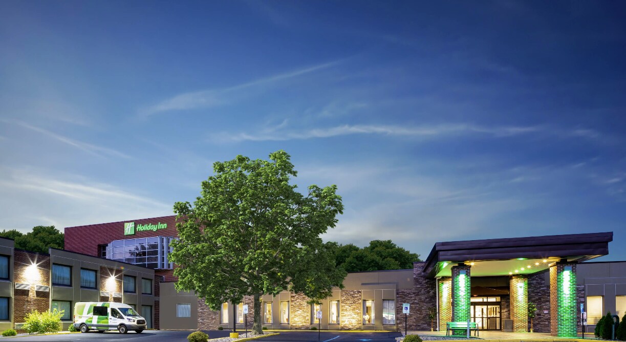 2170 South Rd, Poughkeepsie, NY à vendre Photo principale- Image 1 de 10