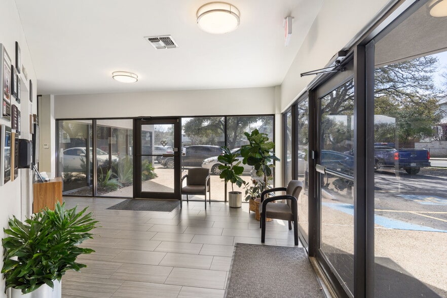 4107 Spicewood Springs Rd, Austin, TX for sale - Building Photo - Image 2 of 20