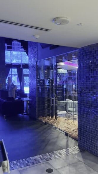 1100 S Miami Ave, Miami, FL à louer - Vidéo sur l’inscription commerciale - Image 3 de 19