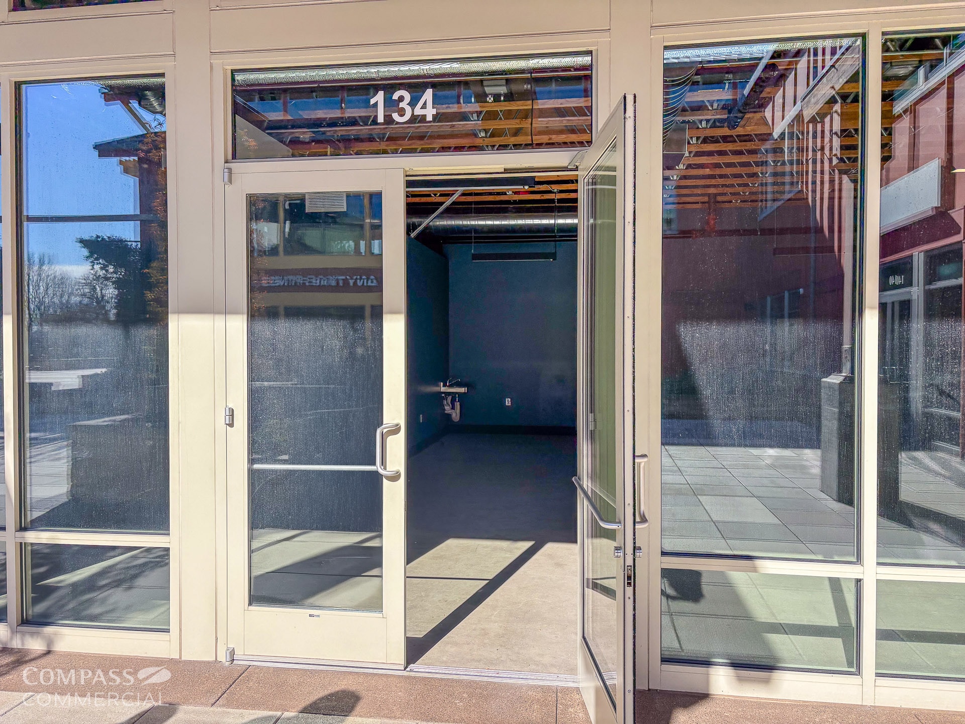 1700 Main St, Washougal, WA for lease Interior Photo- Image 1 of 4