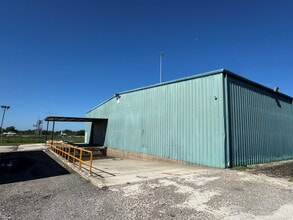 530 Steves Ave, San Antonio, TX for lease Building Photo- Image 1 of 2