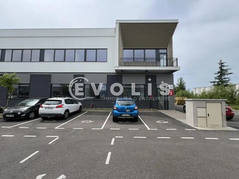 94 A Avenue Du Progrès, Chassieu à louer - Photo du bâtiment - Image 1 de 25