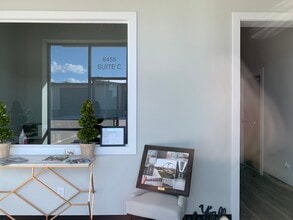 6427 Highway 105, Conroe, TX for lease Interior Photo- Image 2 of 13