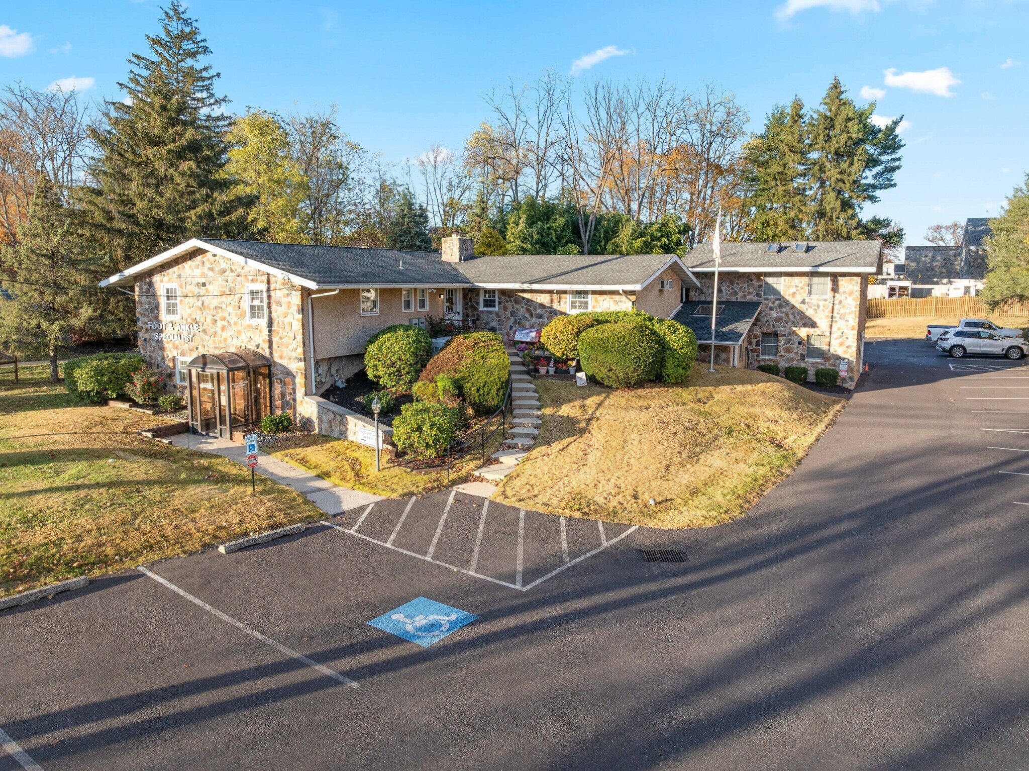 123 W Main St, Trappe, PA à vendre Photo du bâtiment- Image 1 de 76