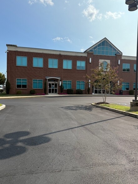 118 Sandhill Dr, Middletown, DE for lease - Building Photo - Image 2 of 2