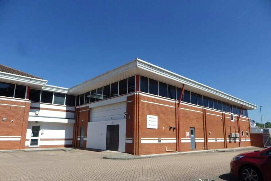 Crockford Ln, Chineham à louer - Photo du bâtiment - Image 2 de 3