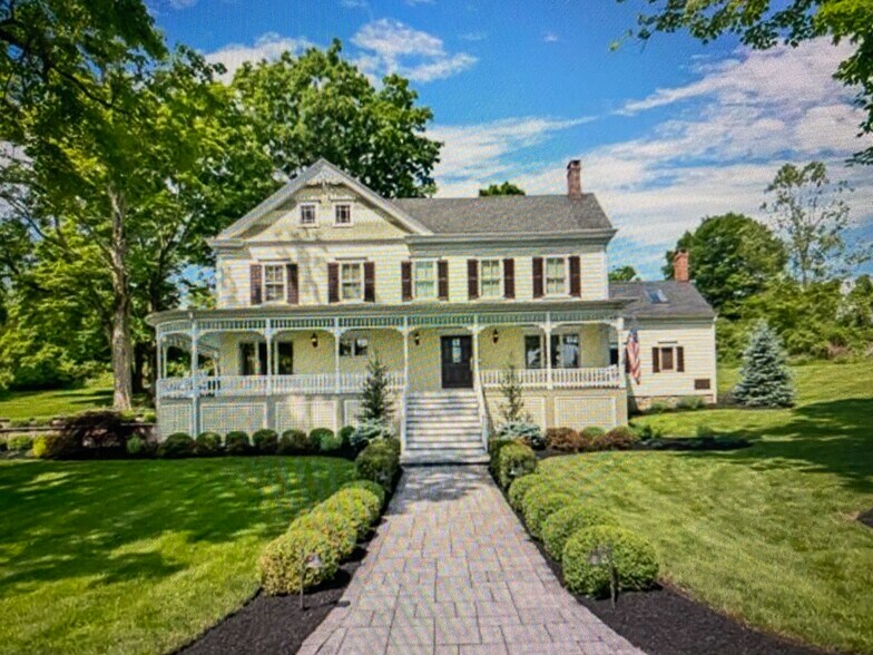 97 Grayrock Rd, Clinton Township, NJ à louer - Photo du bâtiment - Image 2 de 50