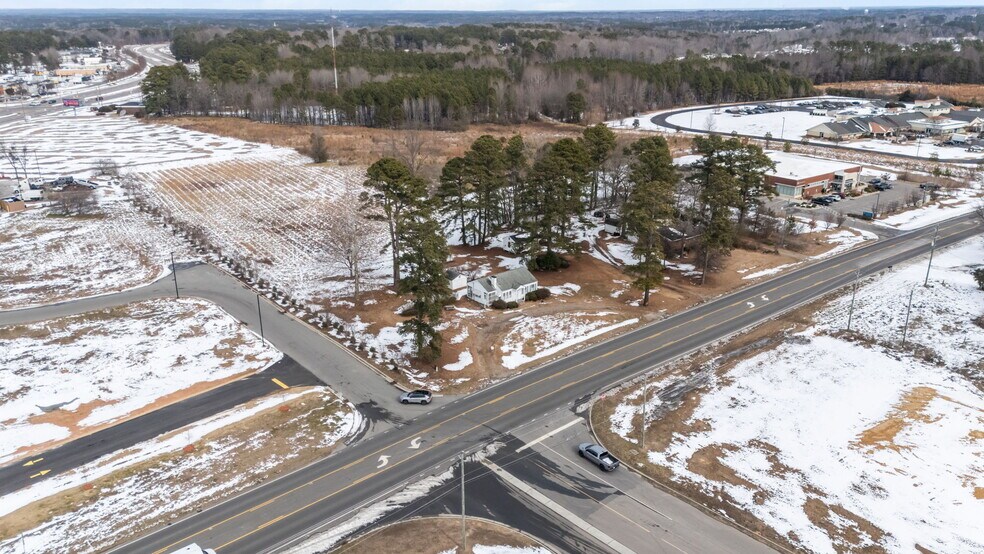 3126 Tramway Rd, Sanford, NC à vendre - Photo du bâtiment - Image 2 de 16