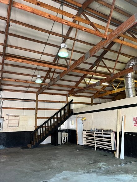 125 Old Number Six Hwy, Saint Matthews, SC for lease - Primary Photo - Image 1 of 12