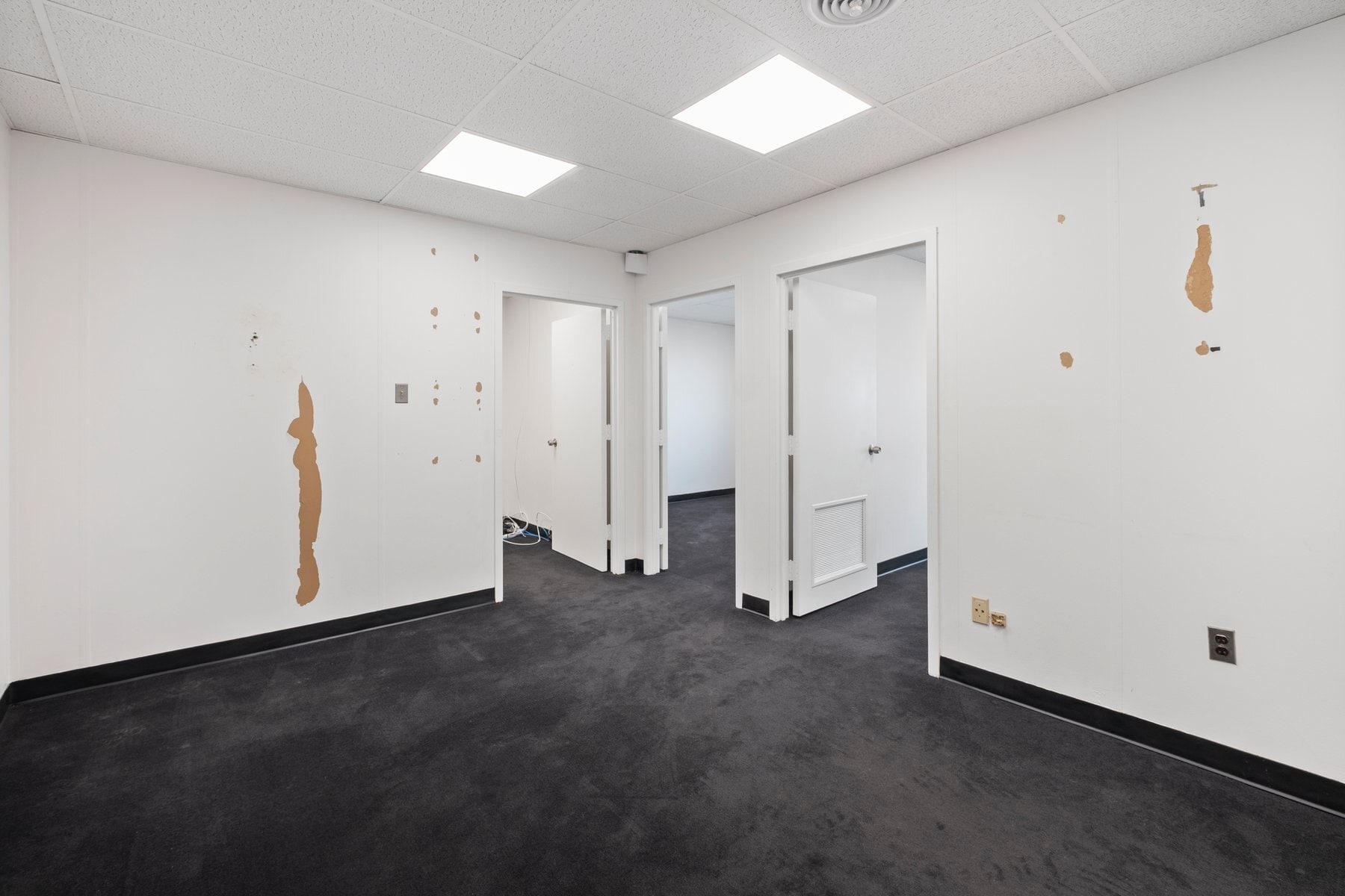 2401 Blueridge Ave, Wheaton, MD for lease Interior Photo- Image 1 of 14