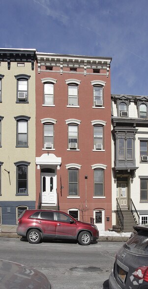 301 Hamilton St, Albany, NY à vendre - Photo du bâtiment - Image 2 de 2