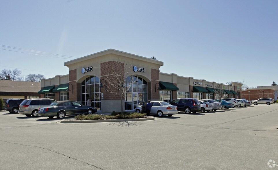 6150 N Port Washington Rd, Glendale, WI à louer - Photo du bâtiment - Image 2 de 3