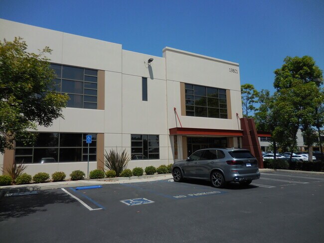 Plus de détails pour 19801 Hamilton Ave, Torrance, CA - Industriel à louer