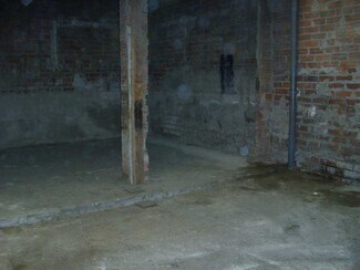 Plus de détails pour Multi-résidentiel à vendre