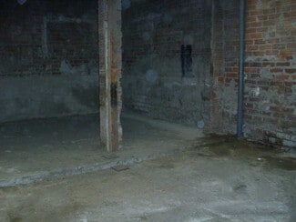 Plus de détails pour Multi-résidentiel à vendre