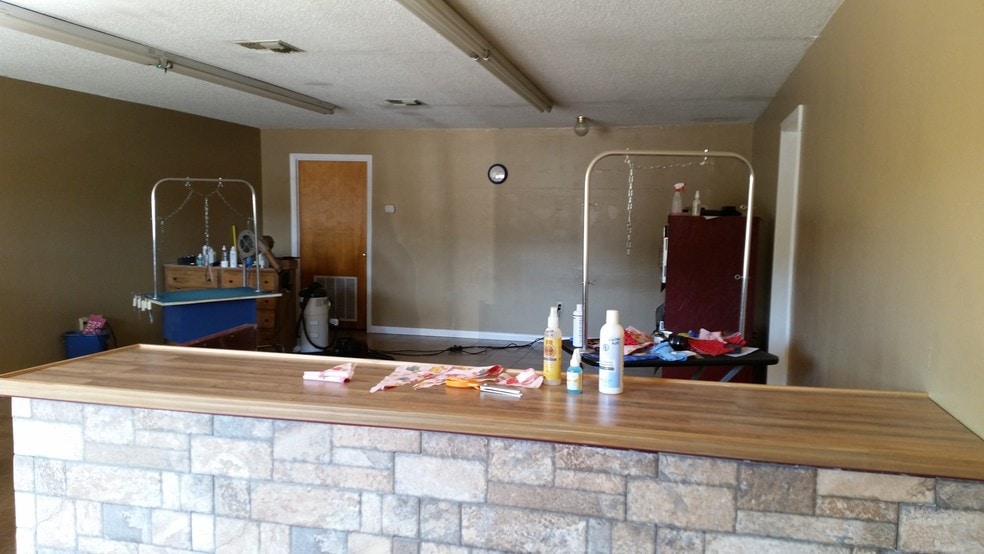 3221 E Thomas St, Inverness, FL à vendre - Photo du bâtiment - Image 2 de 6