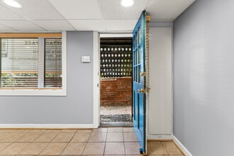 624 N Washington St, Alexandria, VA for lease Interior Photo- Image 2 of 30