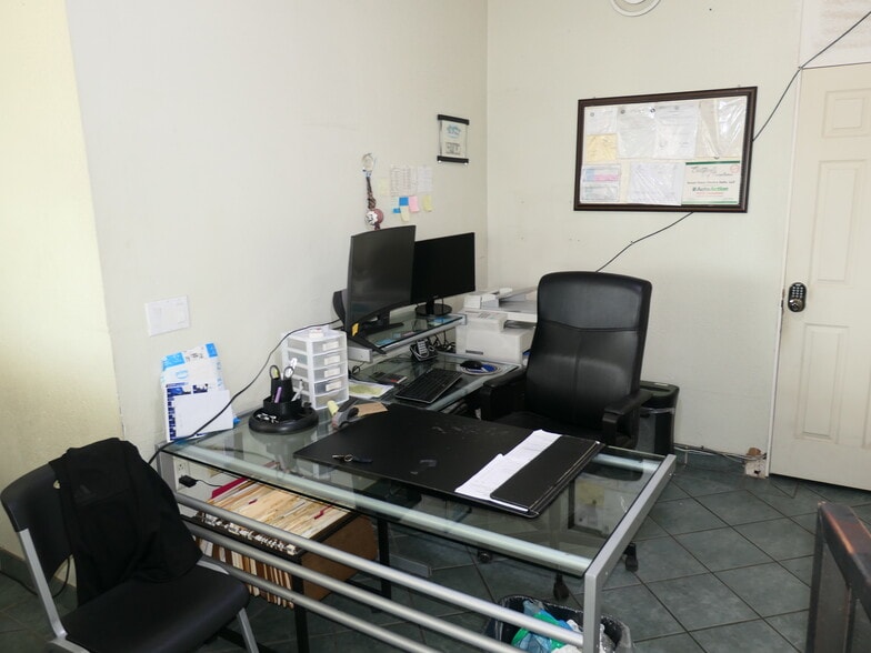 8160 Gulf Fwy, Houston, TX for sale - Building Photo - Image 3 of 9