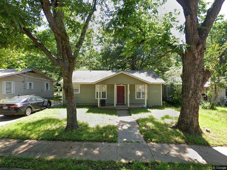 Home Group 7 portfolio of 3 properties for sale on LoopNet.ca - Building Photo - Image 3 of 3