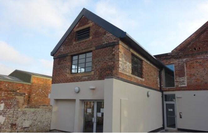 High St, Stourbridge à louer - Photo du bâtiment - Image 2 de 2