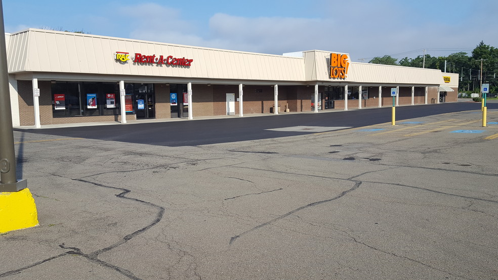 801 Lake St, Elmira, NY for lease - Primary Photo - Image 1 of 5