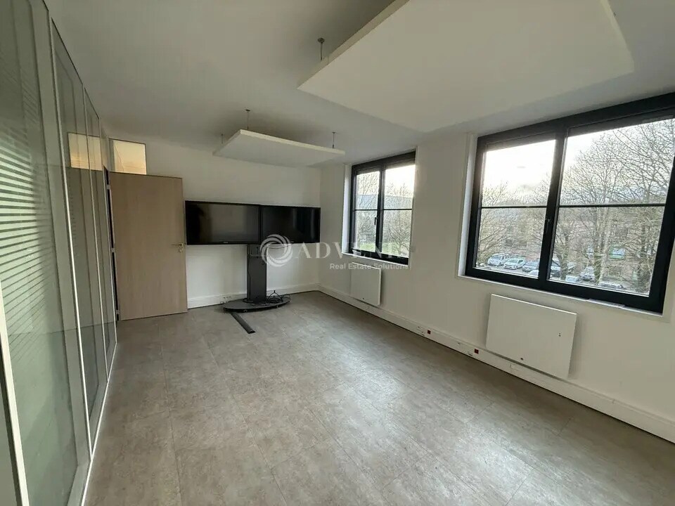 Office in Lognes for lease Interior Photo- Image 1 of 12