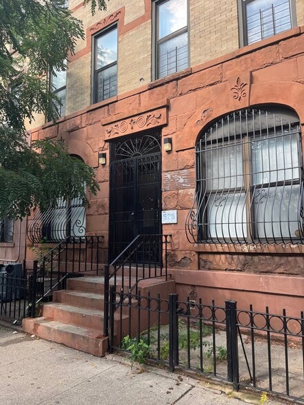 525 Dean St, Brooklyn, NY for sale - Building Photo - Image 3 of 8