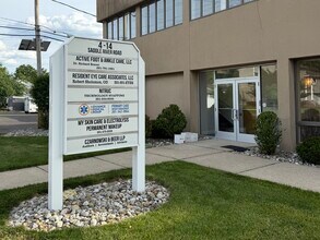 4-14 Saddle River Rd, Fair Lawn, NJ for lease Building Photo- Image 2 of 21