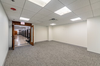 134 N LaSalle St, Chicago, IL for lease Interior Photo- Image 2 of 5