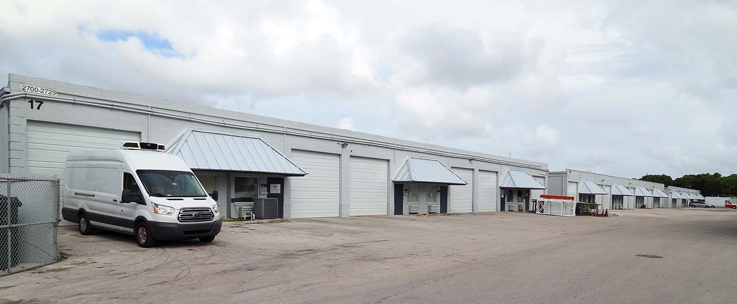 2696 NW 31st Ave, Lauderdale Lakes, FL for lease Building Photo- Image 1 of 2