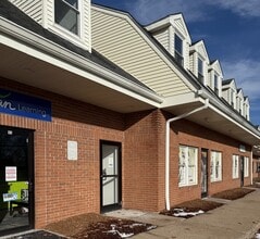 95-127 Fenn Rd, Newington, CT for lease Interior Photo- Image 1 of 8