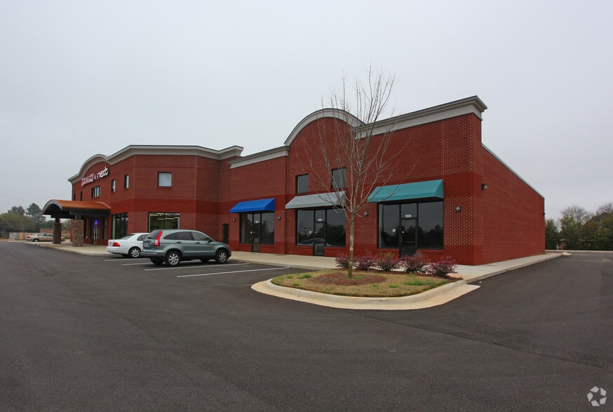 7920-7968 Atlanta Hwy, Montgomery, AL for sale - Building Photo - Image 3 of 8