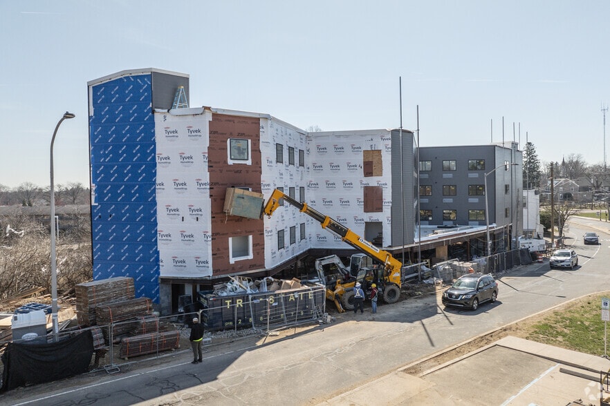 8327 Ridge Ave, Philadelphia, PA for lease - Building Photo - Image 3 of 3