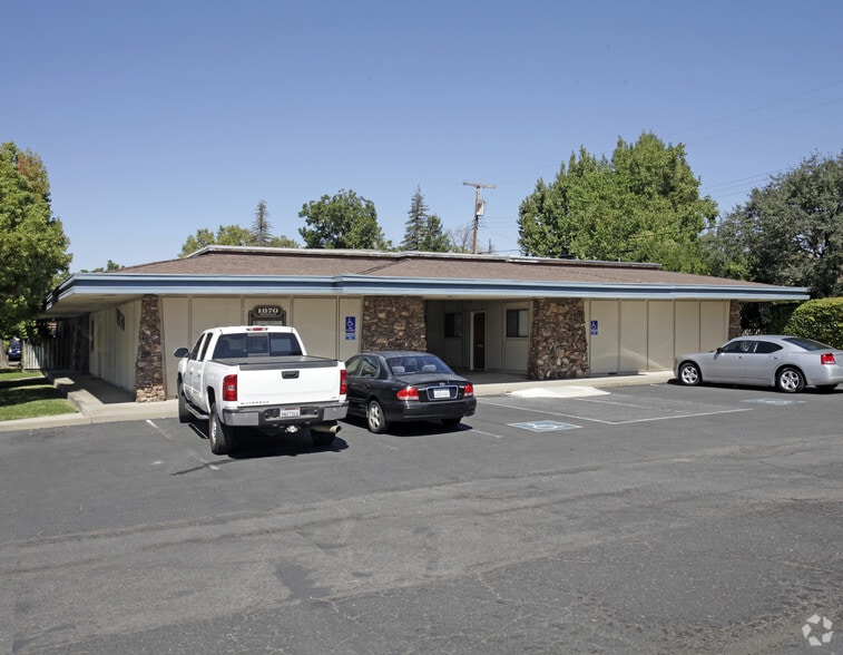 1870 Avondale Ave, Sacramento, CA à vendre - Photo principale - Image 1 de 22