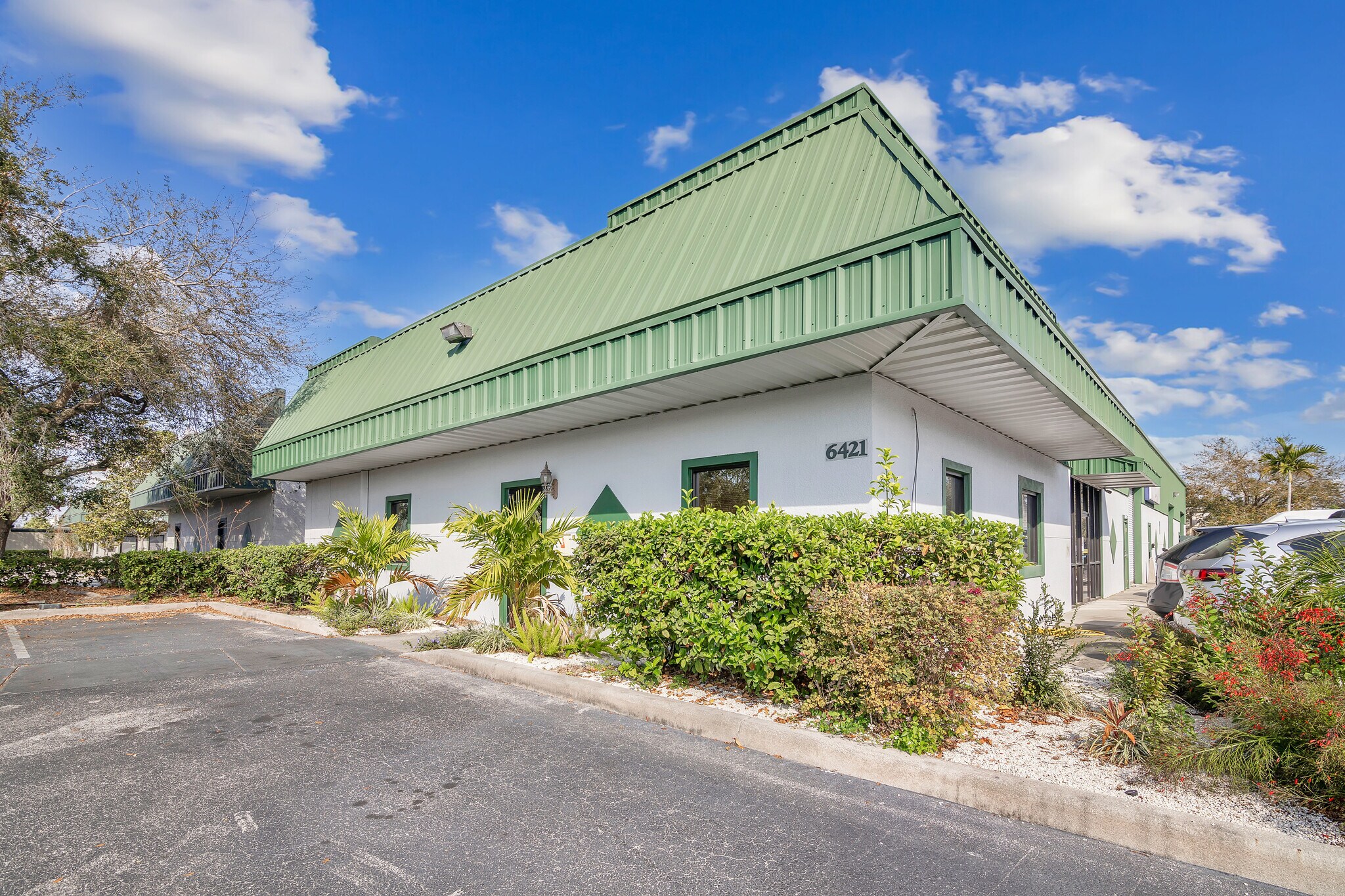 6421 Pinecastle Blvd, Orlando, FL à vendre Photo du bâtiment- Image 1 de 1