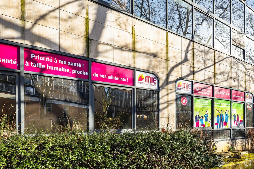 Bureau dans Fontenay-sous-Bois à louer - Photo du bâtiment - Image 2 de 26