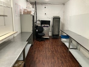4500 West Ave, San Antonio, TX for lease Interior Photo- Image 2 of 13