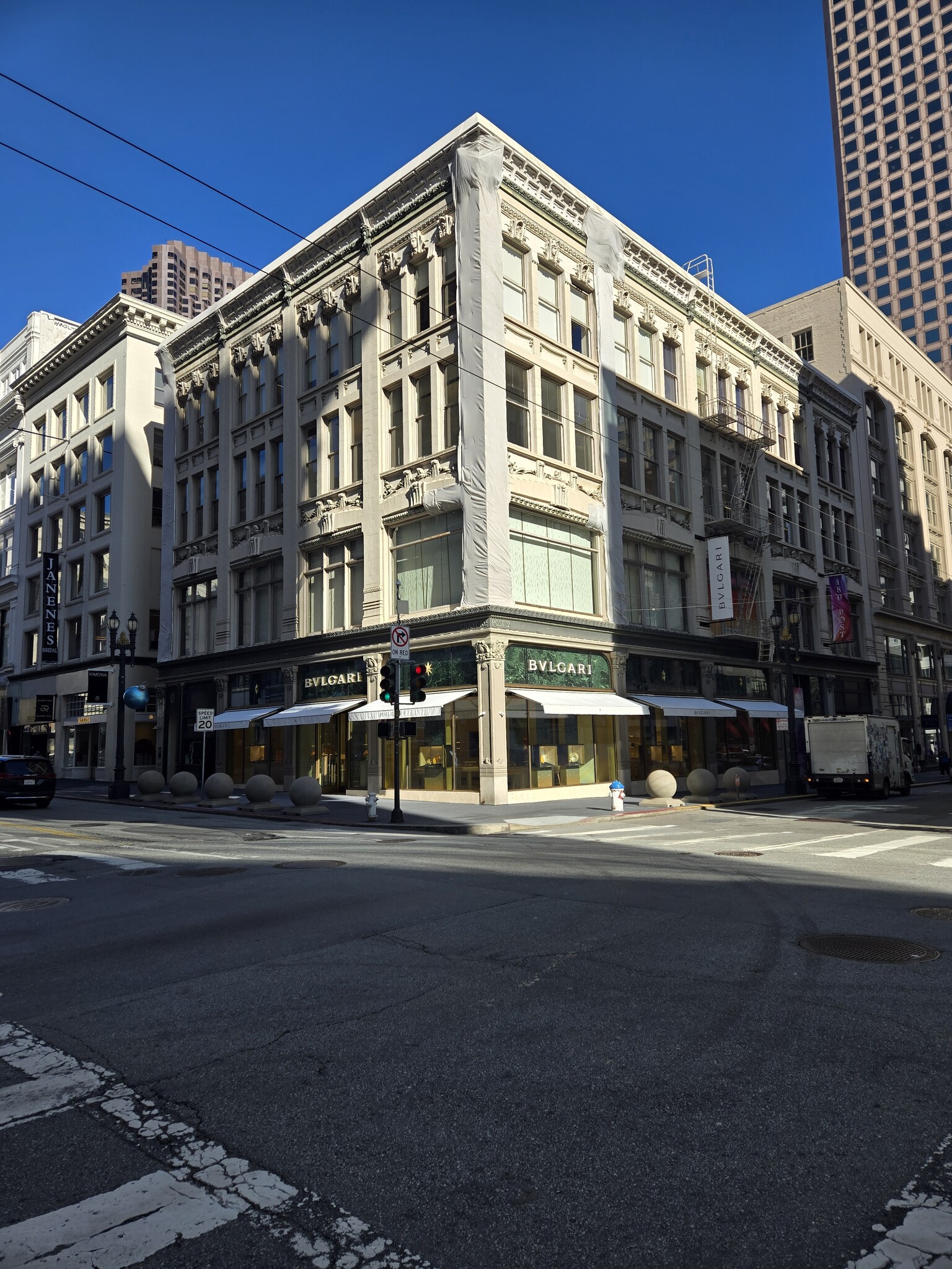 200-214 Grant Ave, San Francisco, CA for lease Primary Photo- Image 1 of 8