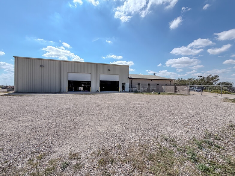 1302 Cathead Rd, Corpus Christi, TX for sale - Building Photo - Image 3 of 7