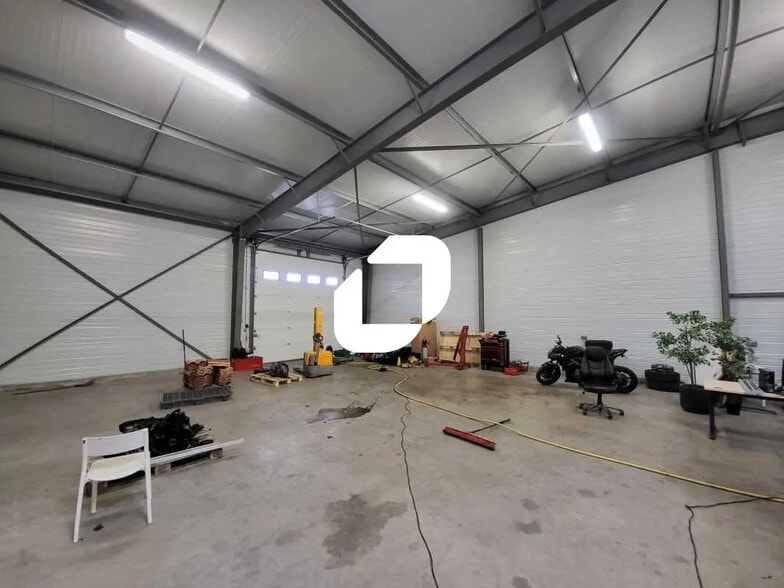 Bureau dans Canéjan à louer - Photo intérieure - Image 3 de 8