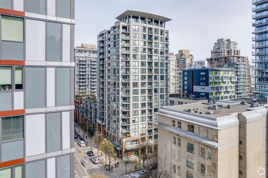 1092 Seymour St, Vancouver, BC à vendre - Photo du bâtiment - Image 2 de 5