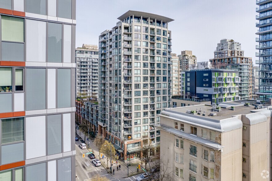 1092 Seymour St, Vancouver, BC à vendre - Photo du bâtiment - Image 2 de 5
