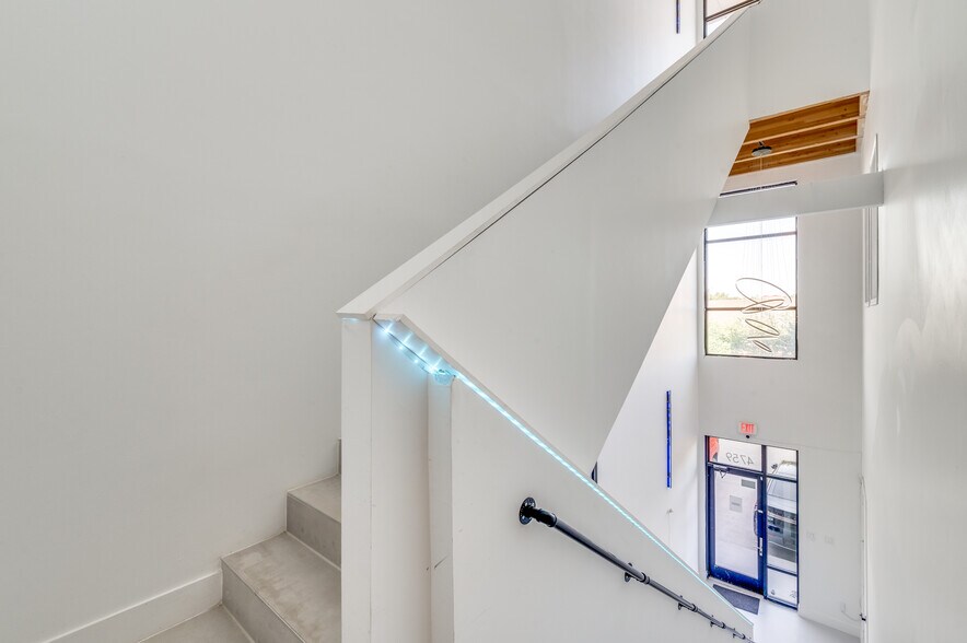 4759 Algiers St, Dallas, TX à louer - Photo intérieure - Image 3 de 26